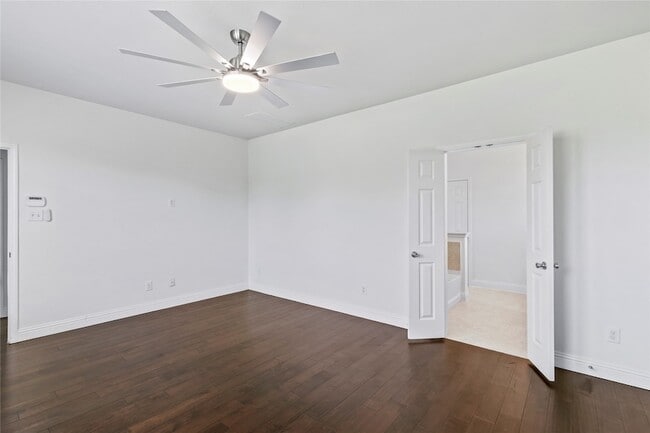 Building Photo - 4424 Overbrook Dr
