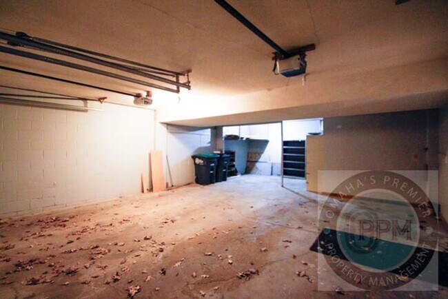 Building Photo - Beautiful and Spacious 3 Bd/3Ba with finished basement