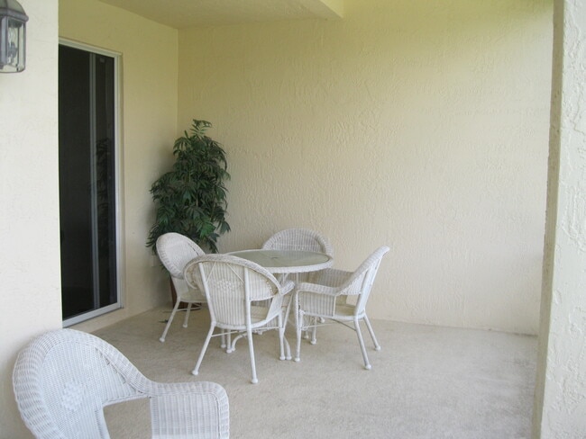Building Photo - 9210 World Cup Way