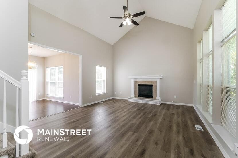 Building Photo - 18417 Spruce St