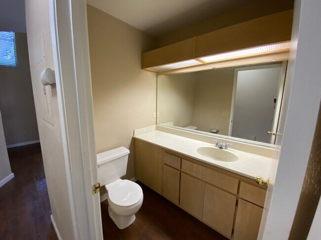Building Photo - Tuscany Place Triplex