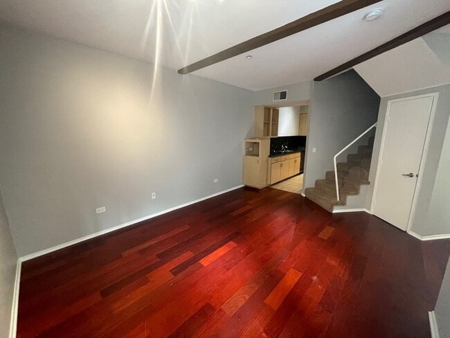 Building Photo - 101 W Market St