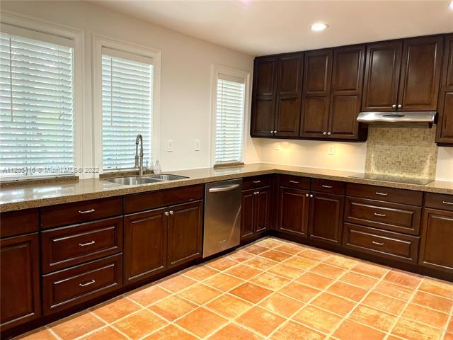 Building Photo - 6206 Paradise Point Dr