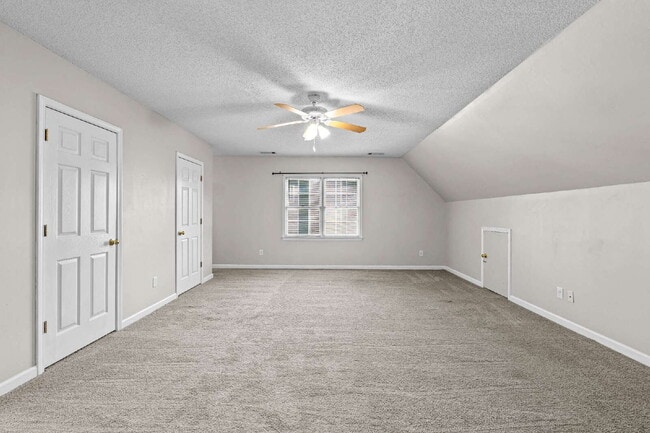 Building Photo - Three Bedroom Rental directly next to Arnall Middle School