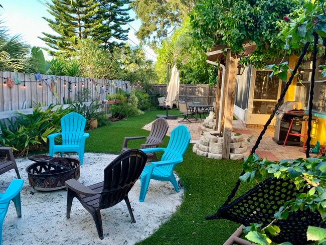 Building Photo - 1490 San Helen Dr