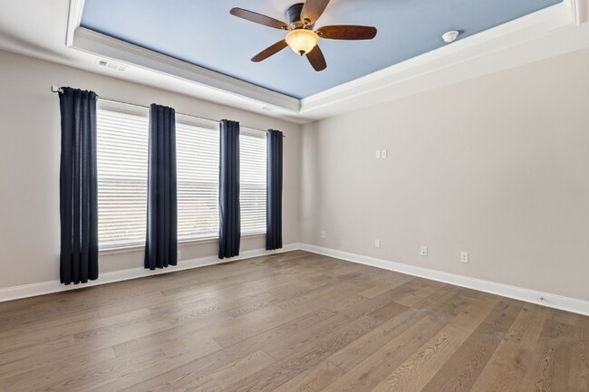 Building Photo - 686 Northlake Blvd