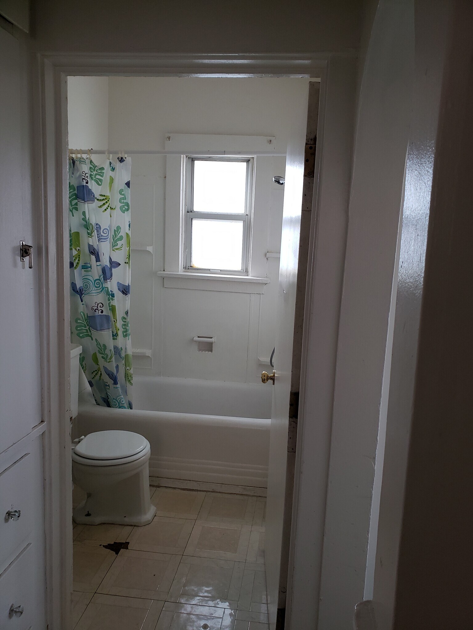 Building Photo - 310 6th St