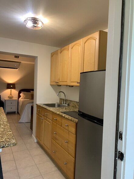 Primary Photo - 1144 NW 7th Ave