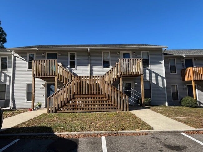 Primary Photo - F2548