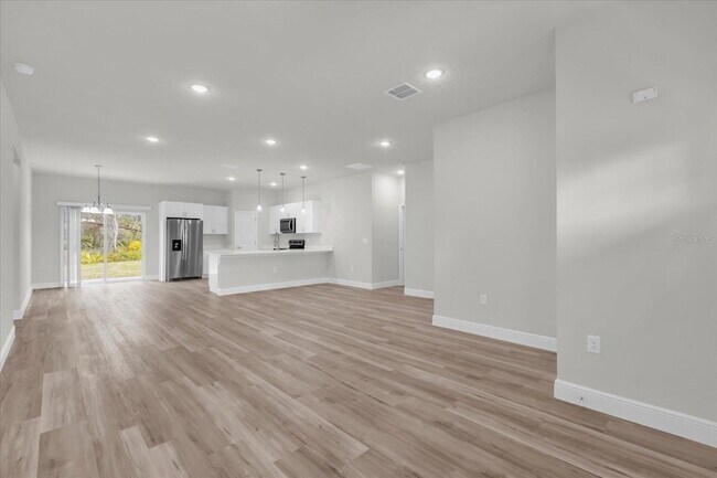 Building Photo - 13673 SW 43rd Cir