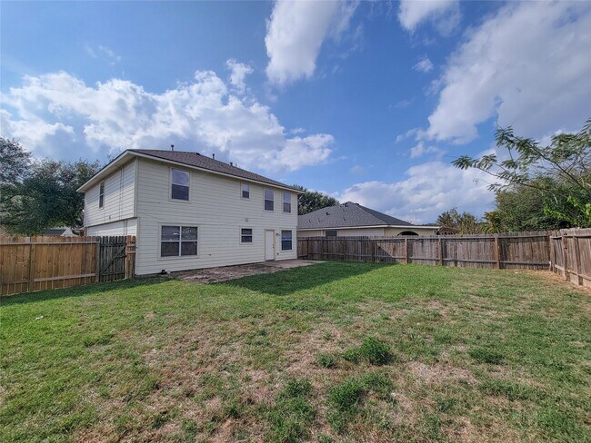 Building Photo - 19718 Byron Meadows Dr