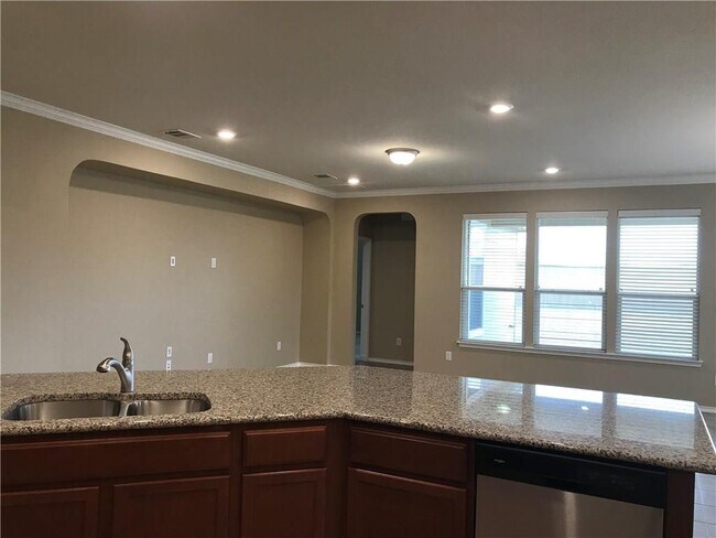 Building Photo - 16615 Brogan Ln