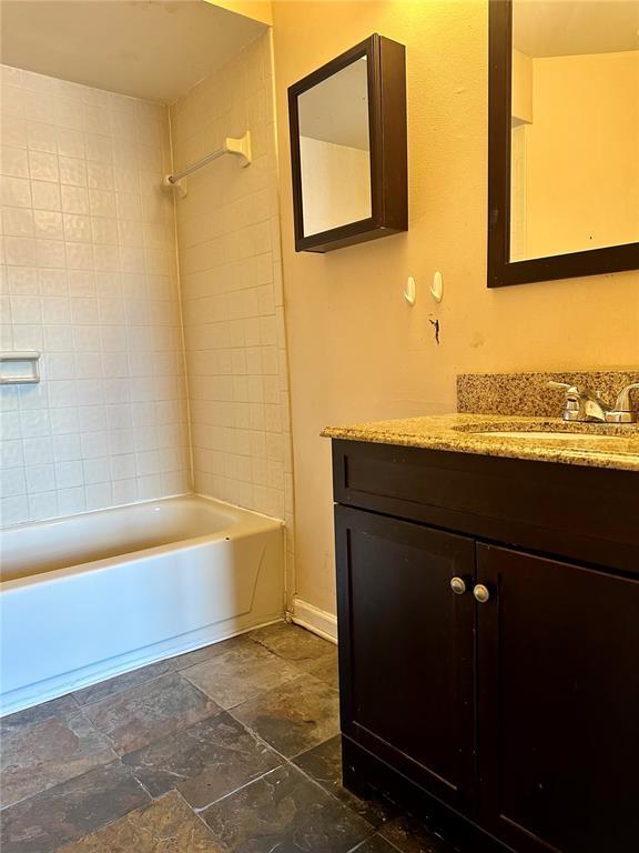 Building Photo - 3623 Atrium Dr