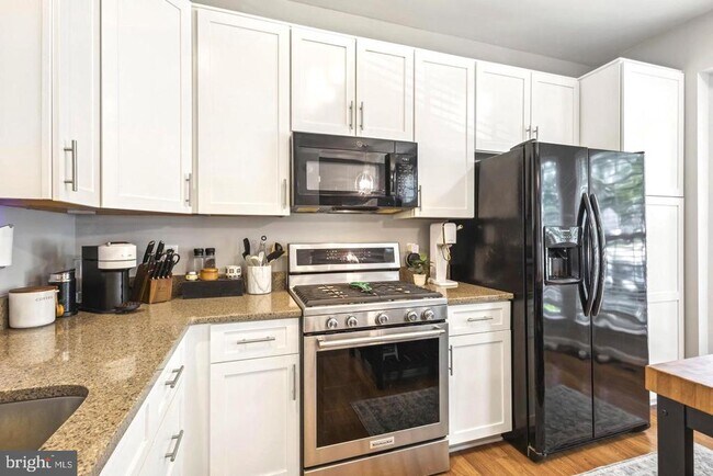 Building Photo - 506 Torbert Loop