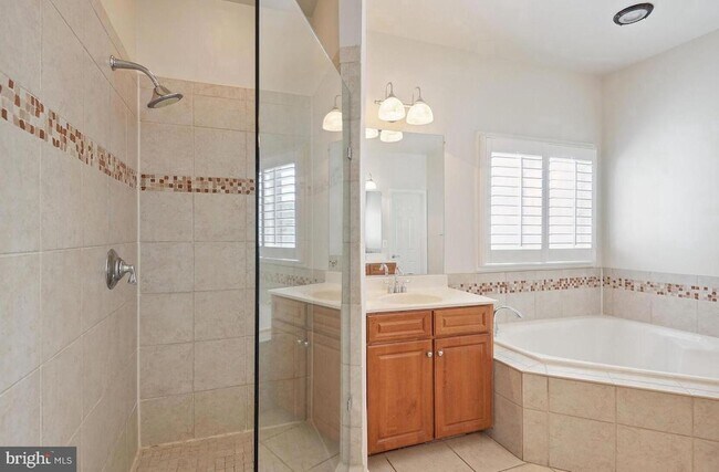 Building Photo - 43708 Red House Dr