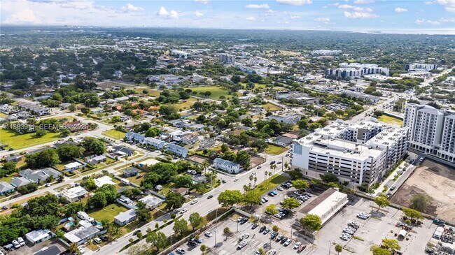 Building Photo - 18395 SW 103rd Ct