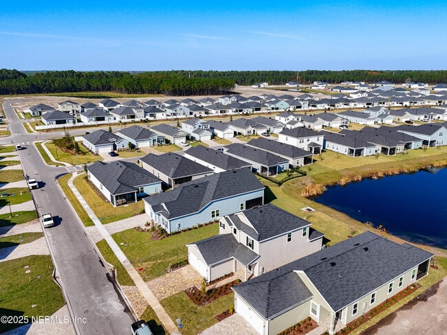 Building Photo - 289 Pentwater Rd