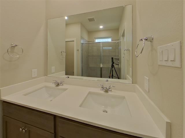 Building Photo - 8009 Calhoun Vly Dr