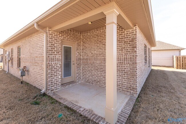 Building Photo - 125 Caspian Ln