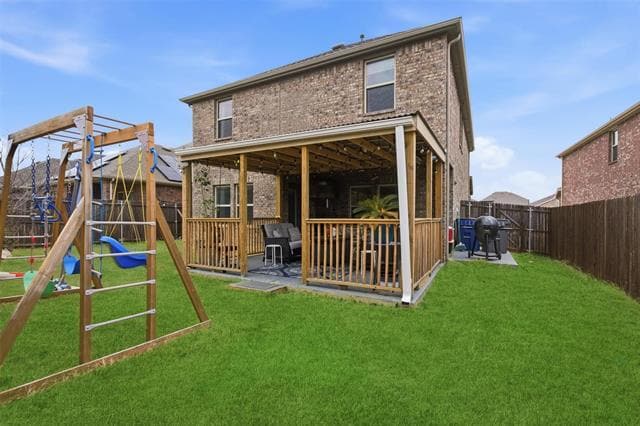 Building Photo - 807 Cormorant St