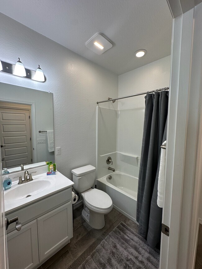 Building Photo - 25238 N 142nd Dr