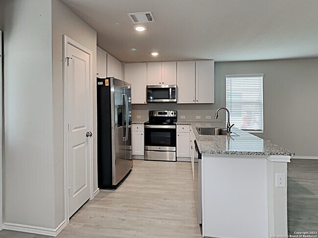Building Photo - 317 Cordova Loop
