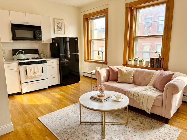 Building Photo - 90A W Cedar St