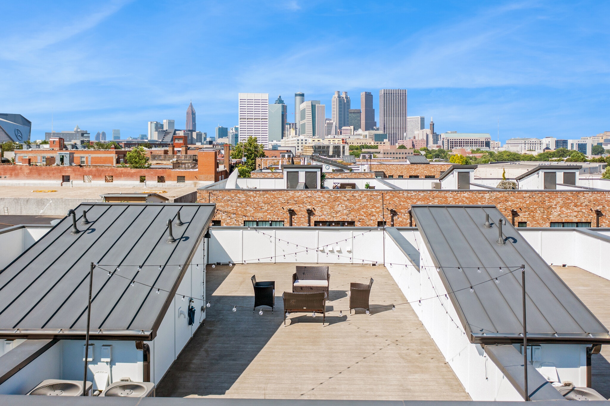 Private Terrace - 265 Castleberry Station Dr SW