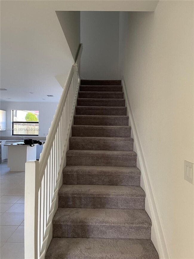 Building Photo - 813 NE 211th St