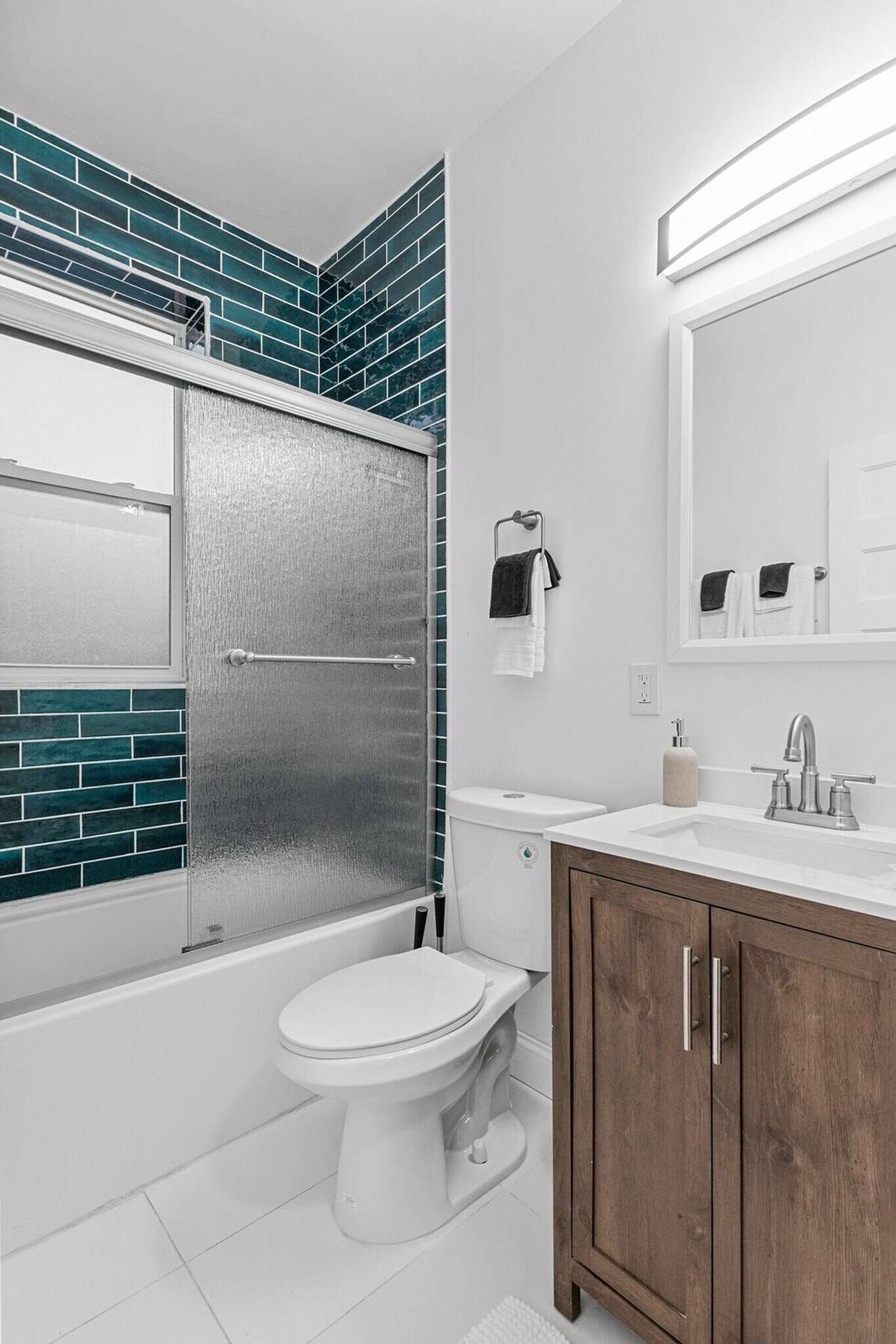 Building Photo - 3101 Old Rte 66