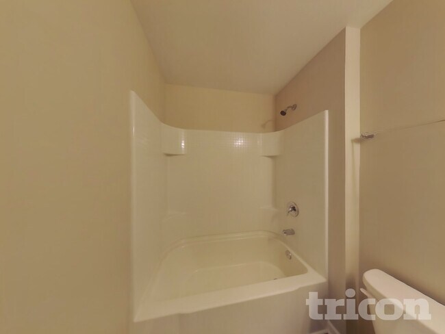 Building Photo - 149 Victory Cir