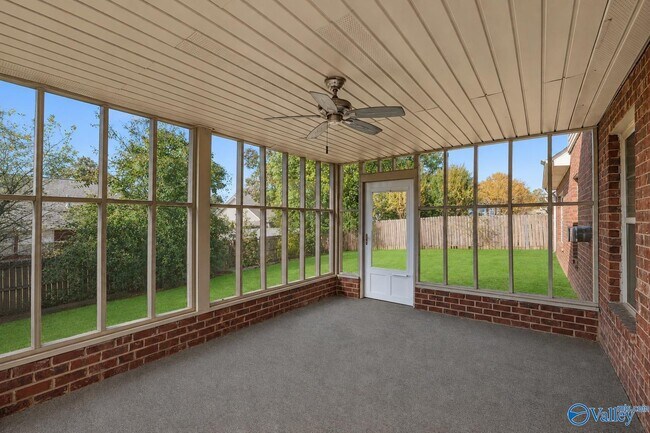 Building Photo - 107 Autumn Haven Ln