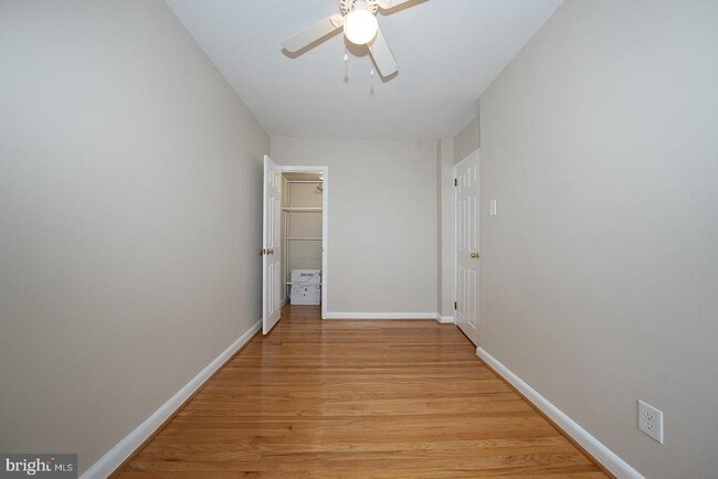 Building Photo - 130 Ivy Ct