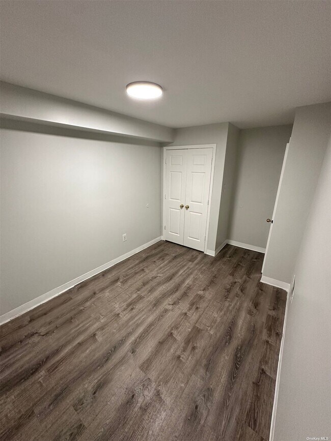 Building Photo - 367 Cypress Ave