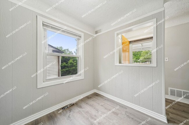 Building Photo - Charming 3-Bedroom Ranch for Rent in Redford