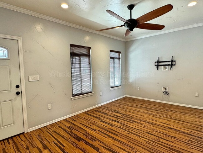 Building Photo - 5680 W 9th Ave