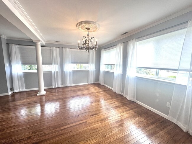 Building Photo - 141 Davis Ave