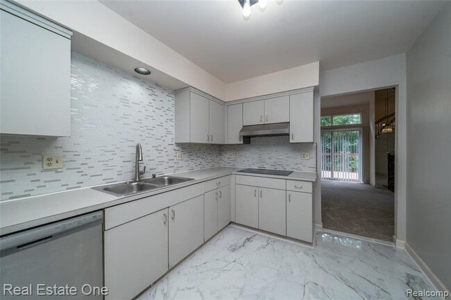 Building Photo - 37412 Legends Trail Dr