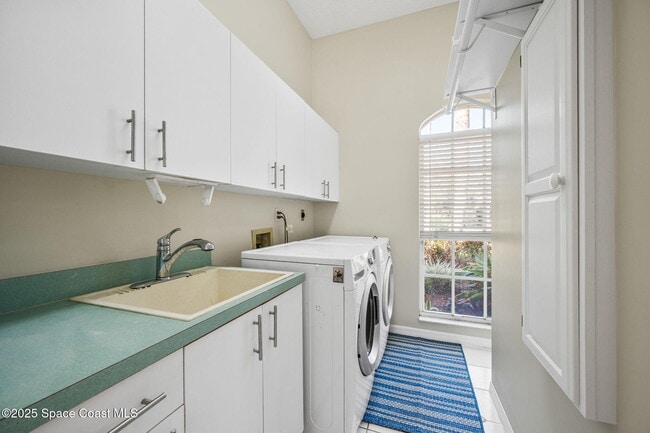 Building Photo - 174 Martesia Way