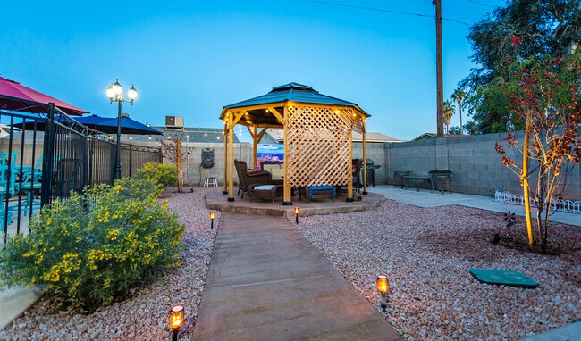 Building Photo - 4127 N 79th Dr