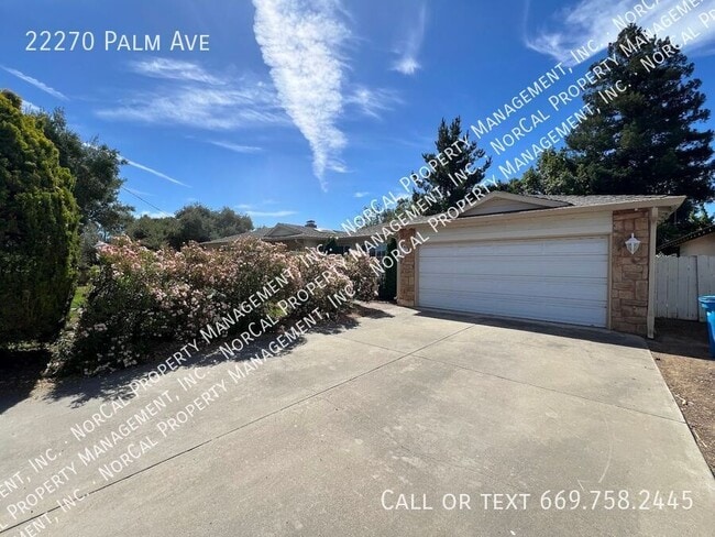 Building Photo - 22270 Palm Ave