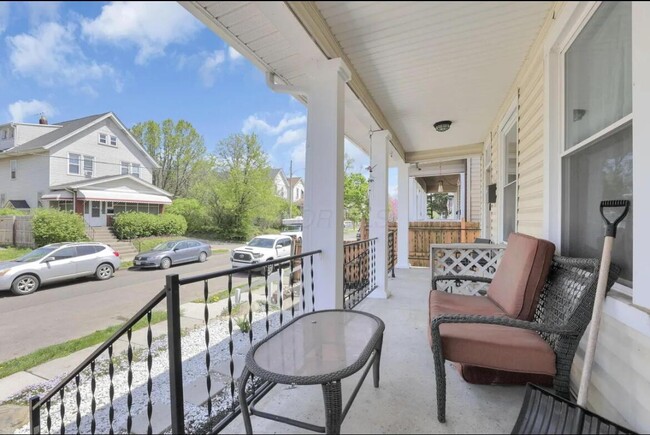 Building Photo - 287 E Woodrow Ave