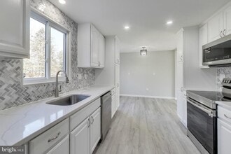 Building Photo - 18948 Quail Valley Blvd