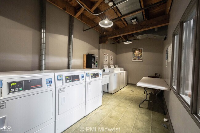 Building Photo - 501 Madison Ave