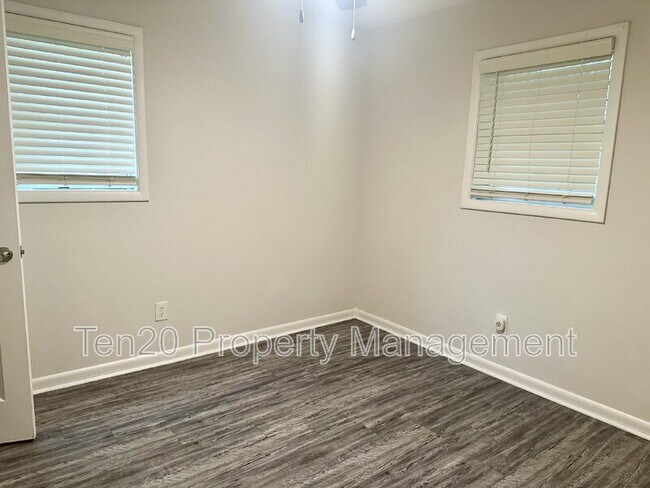Building Photo - 817 Ragland Ct
