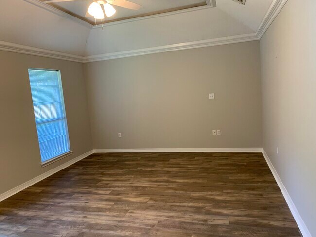 Building Photo - 307 Sand Myrtle Way