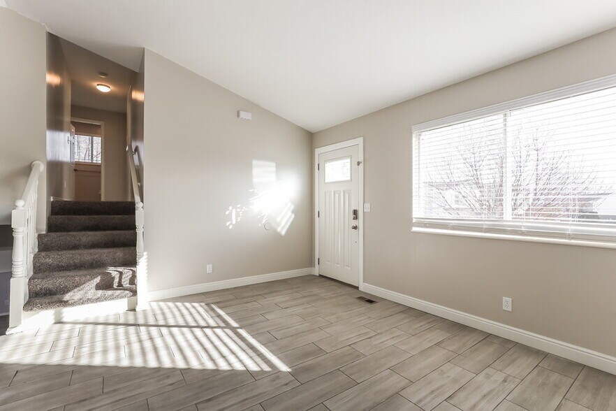 Building Photo - 8492 Merrick Ct