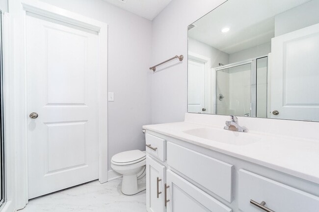 Building Photo - AVAILABLE SOON: Move-In Ready 4-Bedroom Beauty with Modern Finishes & Spacious Yard!