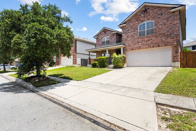 Building Photo - 4 Bedroom/2.5 Bath Wildhorse Subdivision
