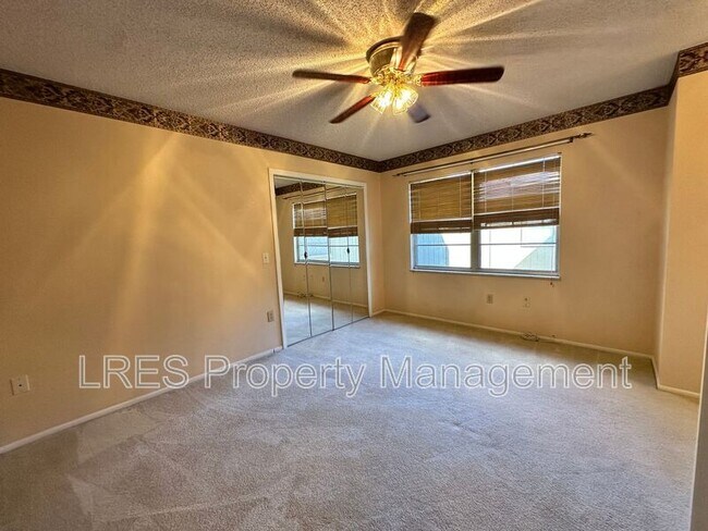 Building Photo - 106 Eastwind Ln